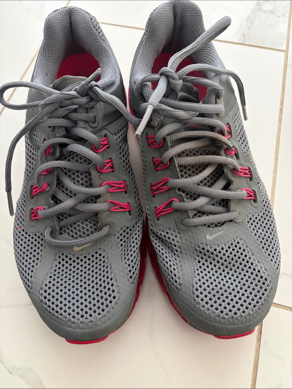 Nike Gray Mesh Running Sneakers with Pink Air Sole - Picture 2 of 3